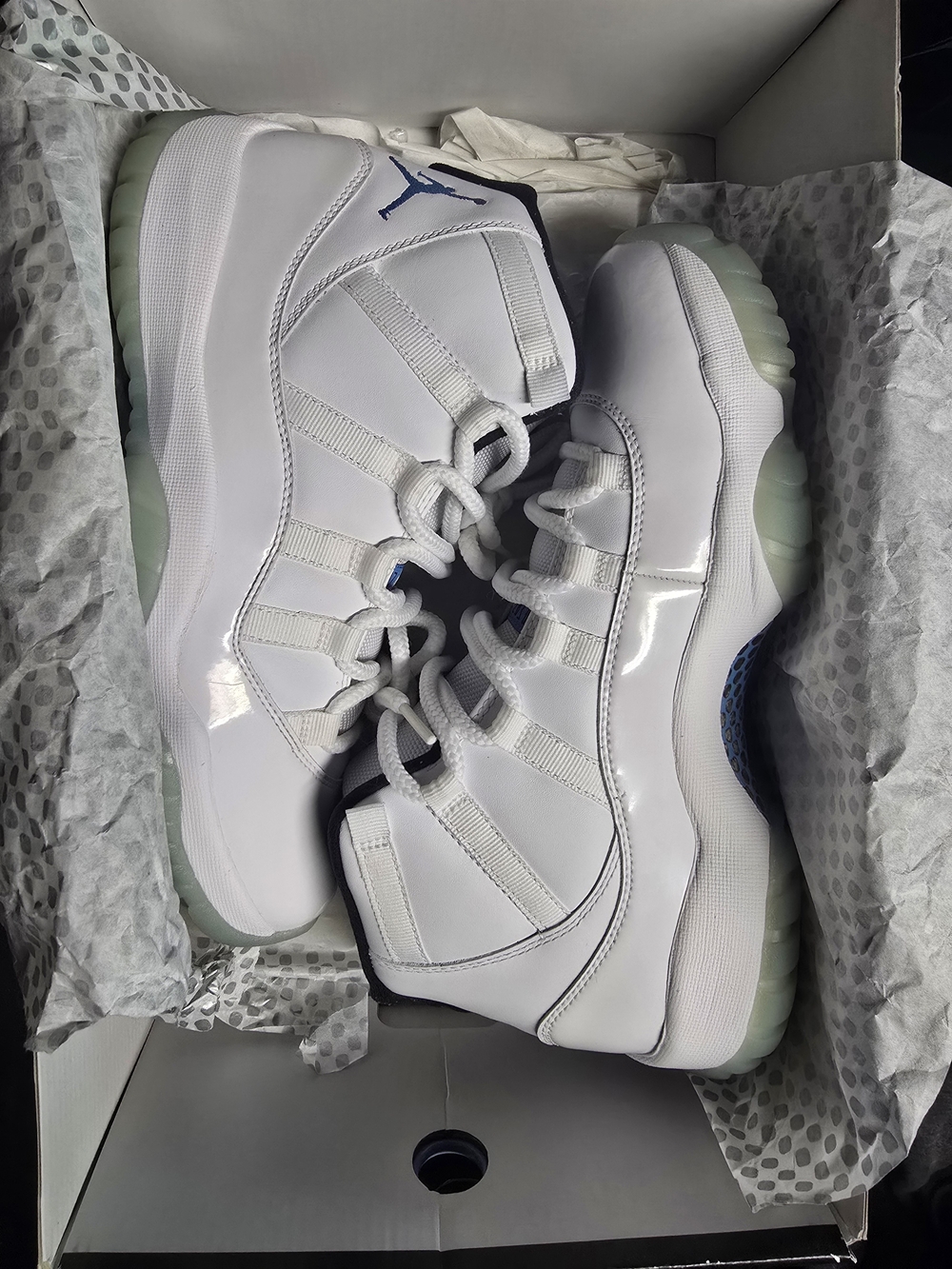 Jordan Retro 11 Colombia/ Legend Blue